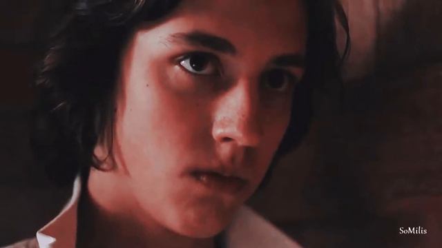 Ультрафиолетовая Лампа [ванил, диван] смотреть онлайн