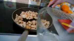 Чимичанга с соусом гуакомоле