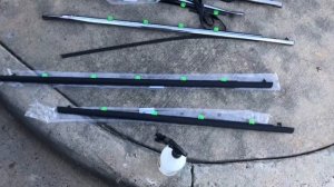 How to replace window molding trim weatherstrips Honda CRV