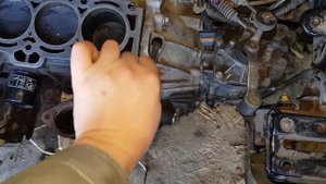 как открутить болт шкива коленчатого вала на лифан солано.