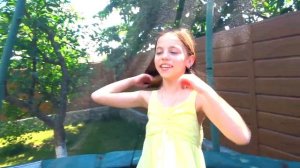 Собираем БАССЕЙН каникулы Насти и Саши My little Nastya