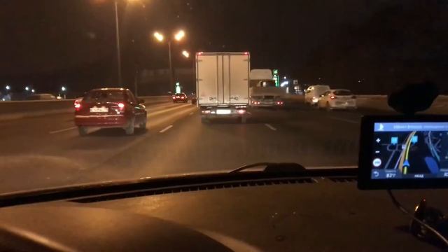 Движение по МКАД Ниссан Альмера смотреть онлайн