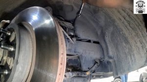 KIA MOHAVE - replacing upper control arm - replacing tei rod- replacing sway bar links #kia #mohave