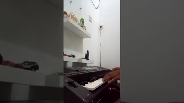 YAMAHA PSR 1000 смотреть онлайн