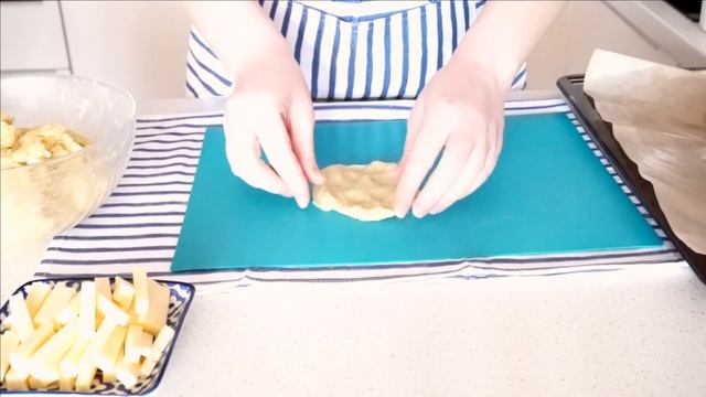 Булочки с сыром без дрожжей за 10 минут/Buns with cheese without yeast in 10 minutes