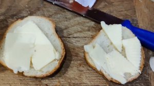 Как готовить правильно бутерброды с красной икрой - ты все делаешь не так!