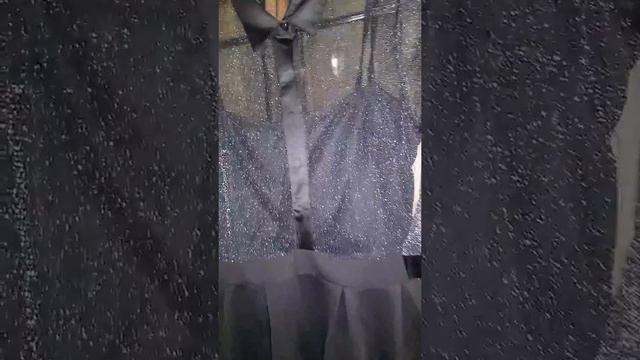 Черное платье с блестящим прозрачным топом из каталога 15 AVON смотреть онлайн