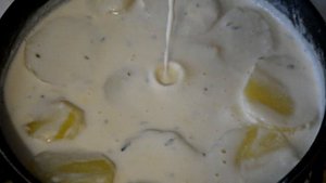 Варим КАРТОШКУ  в МОЛОКЕ и запекаем с сыром. Бомба рецепт.