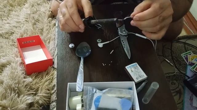 КАК СПАЯТЬ НАУШНИКИ! И НЕ ВИКИДИВАТЬ!!! смотреть онлайн