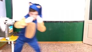 Супер Ёжик Соник клип студии HOWL (Sonic Sega Song)