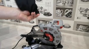 Распаковка — Торцовочная пила Ресанта ТП-210