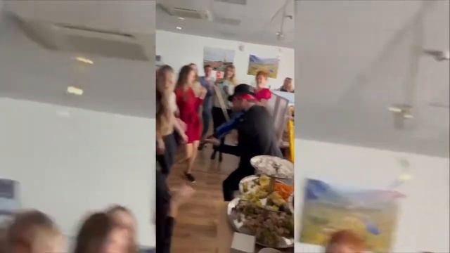 Корпоратив в офисе  Ведущий на корпоратив