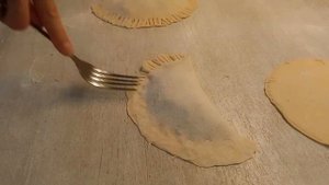 Обалденные КУТАБЫ С ЩАВЕЛЁМ (минимум ингредиентов и 2 варианта начинки)!