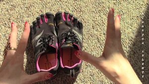 Кроссовки с пальцами от " Vibram fivefingers "  (Примерка в конце видео)