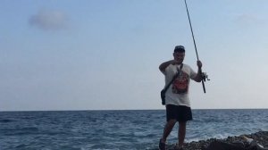 Как поймать ласкиря на черном море. Ловим морского карася. Рыбалка на морского карася.