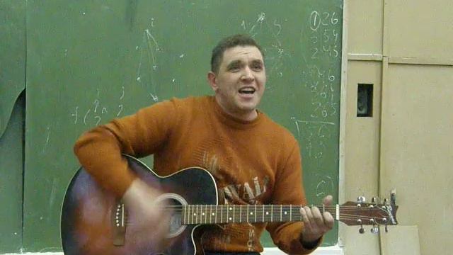 2010. А что нам надо смотреть онлайн