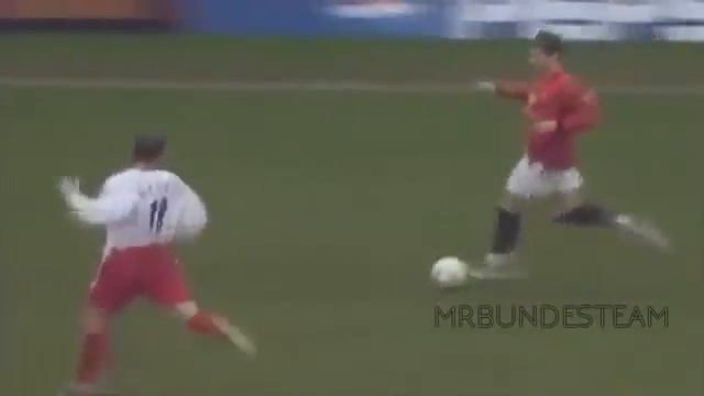 Молодой Криштиану Роналду смотреть онлайн