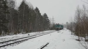 ТЭ114-0067 С полувагоном.