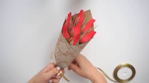 Как сделать букет из конфет своими руками I DIY crafts : How to make crepe paper flowers