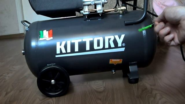 как удалить влагу из поршневого компрессора рессивера KITTORU КАС 50 смотреть онлайн