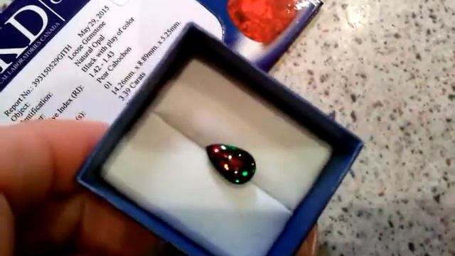 Эфиопский черный опал 3,39Ct (14х9мм), груша смотреть онлайн