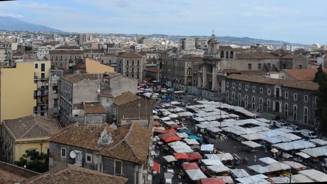 Square Catania смотреть онлайн