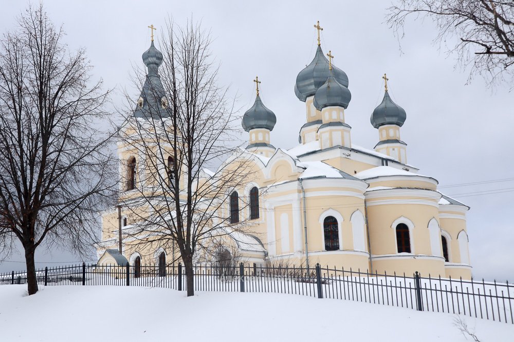 Успенская церковь в Сологубовке