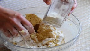ПЕЧЕНЬЕ С ИЗЮМОМ. ПРОСТО ПО - ДОМАШНЕМУ. ИЗ ПЕСОЧНОГО ТЕСТА.