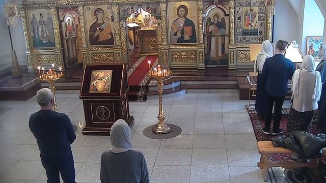 Воскресная Литургия в Михаило-Архангельской Харлампиевской церкви смотреть онлайн