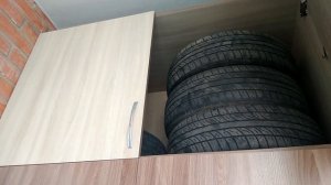 Где хранить резину и велосипед в маленькой квартире?