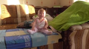 Учимся спускаться с дивана