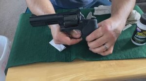 Ruger GP100 .357 Magnum 4” revolver quick bench top review. Utilitarian revolver for Everyman.