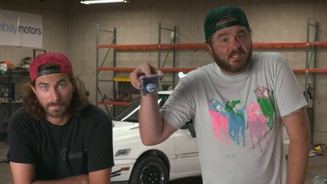 $1000 Auto Parts Store Makeover смотреть онлайн