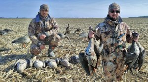 Открытие охоты на гуся 2022 | Огромное количества гуся и красивая охота в Сибири