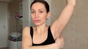 Как избавиться от ЗАПАХА ПОТА ПОДМЫШКАМИ в домашних условиях