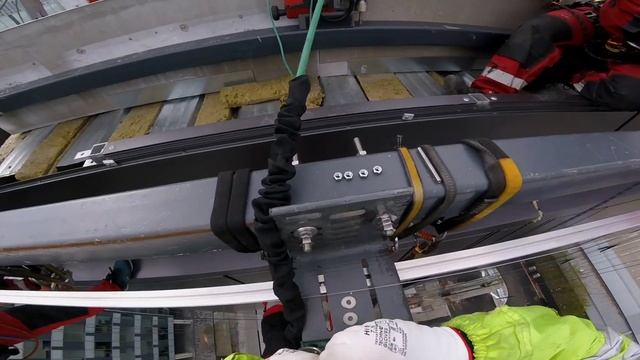 Установка стационарной анкерной линии на БЦ ARCUS смотреть онлайн