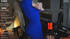 Сораби показала булки чатику