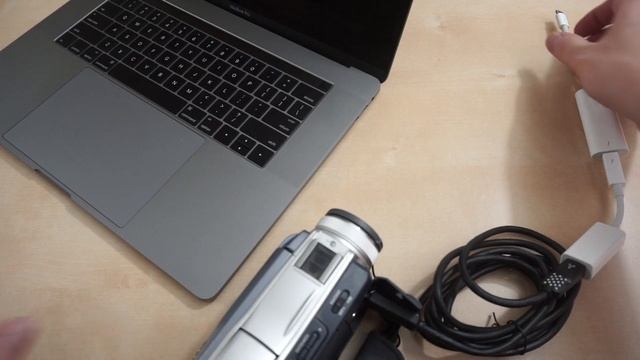 How to capture video from a MiniDV camcorder to a 2016 or newer MacBook Pro смотреть онлайн