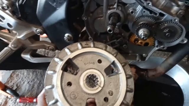 how to R15 V3 clutch full work in Tamil ????️ #yamahar15v3 #yamaha #v3 #Yamaha R15V3