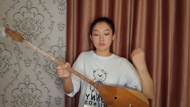 Аяулы ана әнін домбырада тартып үйрену. Ең оңай жол. Кез келген адам үйрене алады 😍🔥 смотреть онлайн