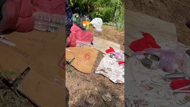 ЛЮДИ ЖИВУТ В ТЕПЛОТРАСЕ / БОМЖ #рукапомощи_томск