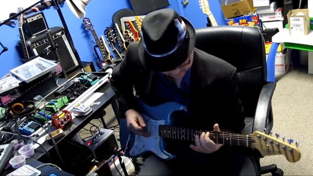 2001 Fender Standard Stratocaster (MIM) with Texas Special Pickup's - Red House [Cover] смотреть онлайн