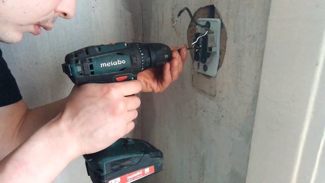 Замена розетки не напрягаясь. смотреть онлайн
