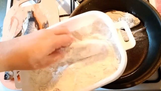 Караси жареные/Как пожарить карасей без костей/Караси с хрустящей корочкой/Жареный терпуг/
