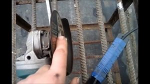 Углошлифовальная машинка Makita 9555 HN