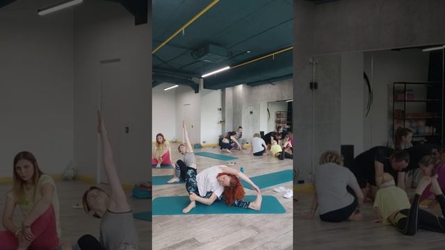 Обучение в фитнес академии. Тема урока - улучшение наклонов и работа с наклонами . смотреть онлайн