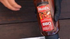 Сочные говяжьи ребра в соусе барбекю на гриле