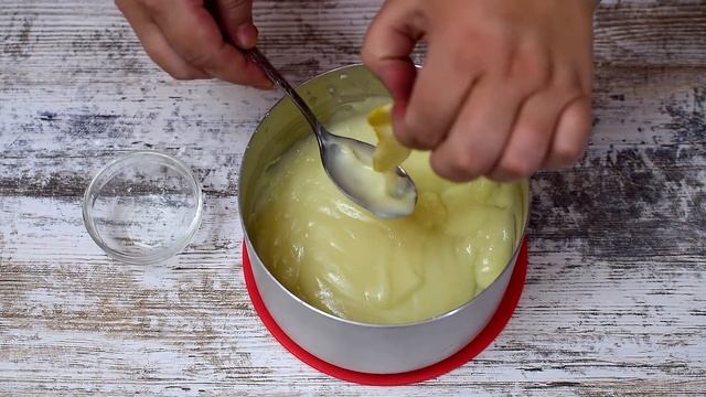 С Такими Булочками и Торта не Надо.Тающие во Рту Булочки с Кремом и Изюмом. смотреть онлайн