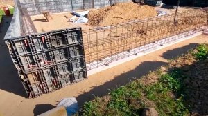 ТИПОВОЙ ЛЕНТОЧНЫЙ ФУНДАМЕНТ НА УЧАСТКЕ С ПЕРЕПАДОМ ВЫСОТ