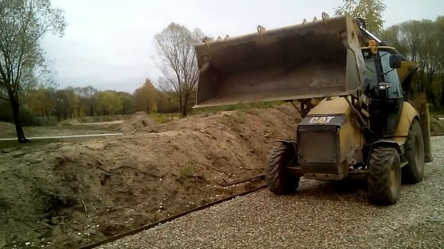 Планировка щебня на тракторе смотреть онлайн